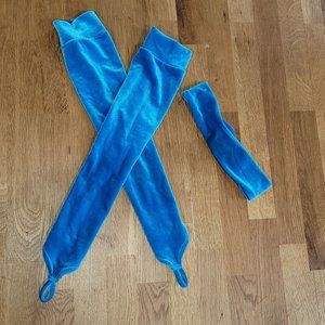 Turquoise Gaunlet Gloves and Headband